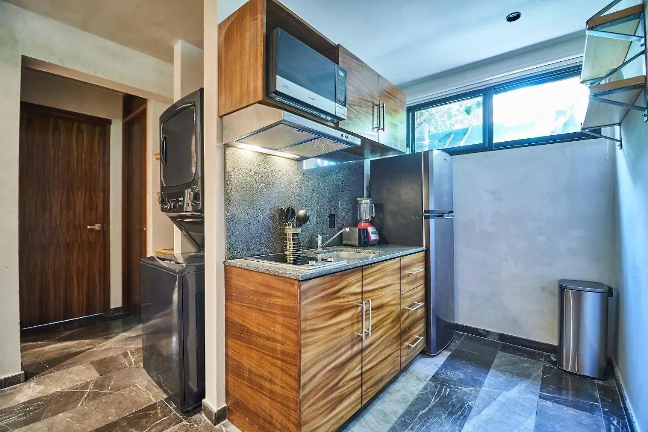 Elegant Trendy Apartment In Tulum With Infinity Pool, Breathtaking Jungle View & Bottle Of Wine Per Stay