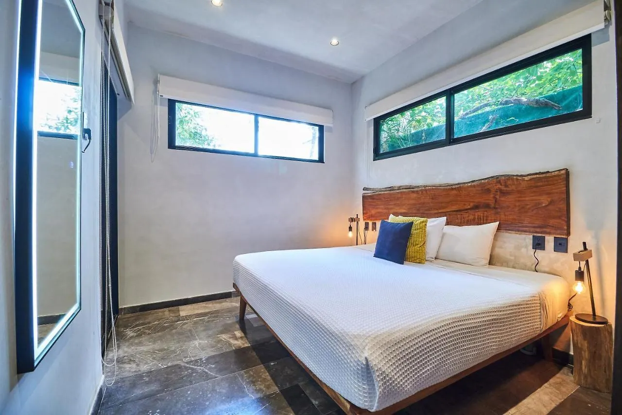 Elegant Trendy Apartment In Tulum With Infinity Pool, Breathtaking Jungle View & Bottle Of Wine Per Stay