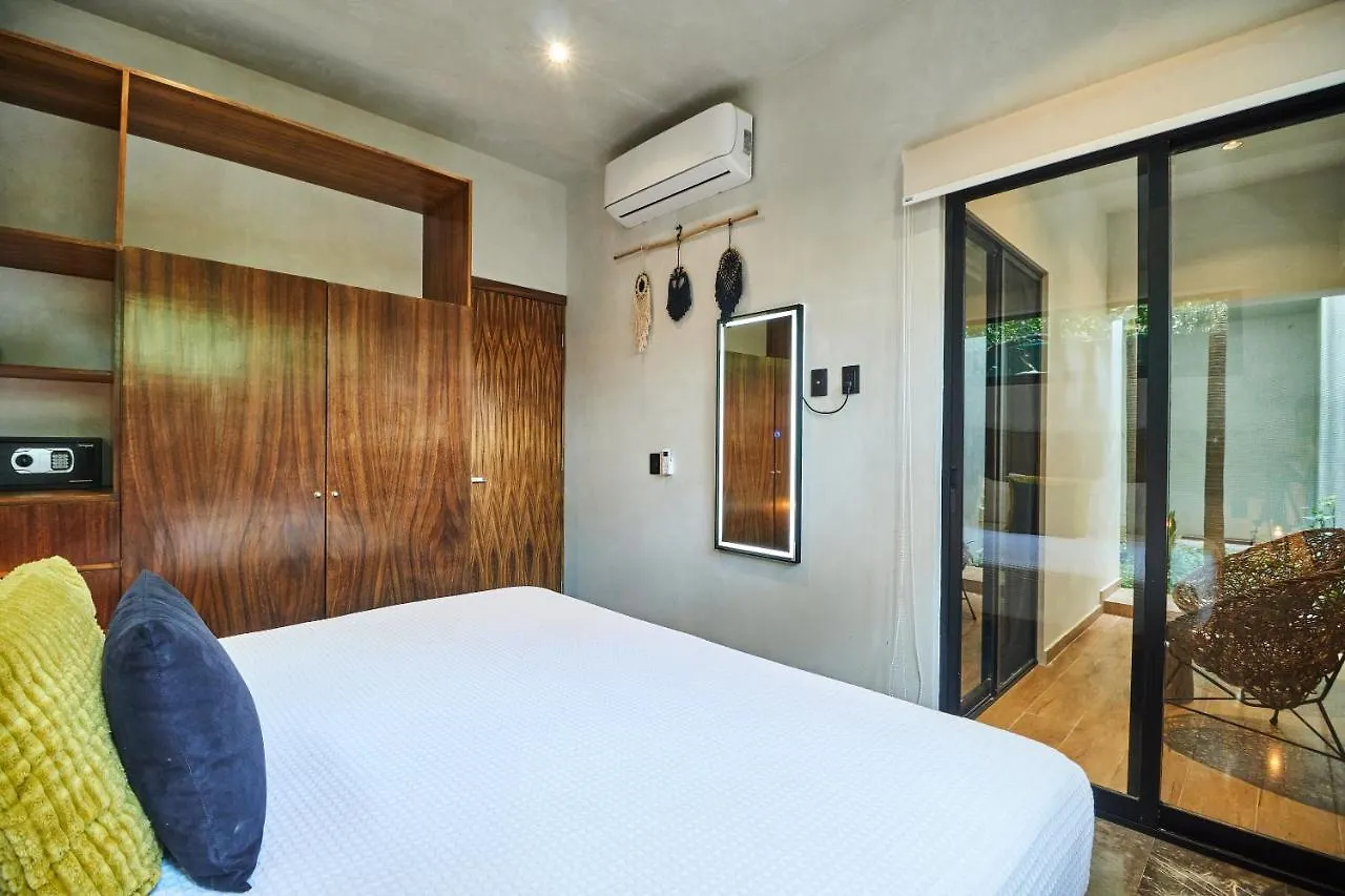 Elegant Trendy Apartment In Tulum With Infinity Pool, Breathtaking Jungle View & Bottle Of Wine Per Stay